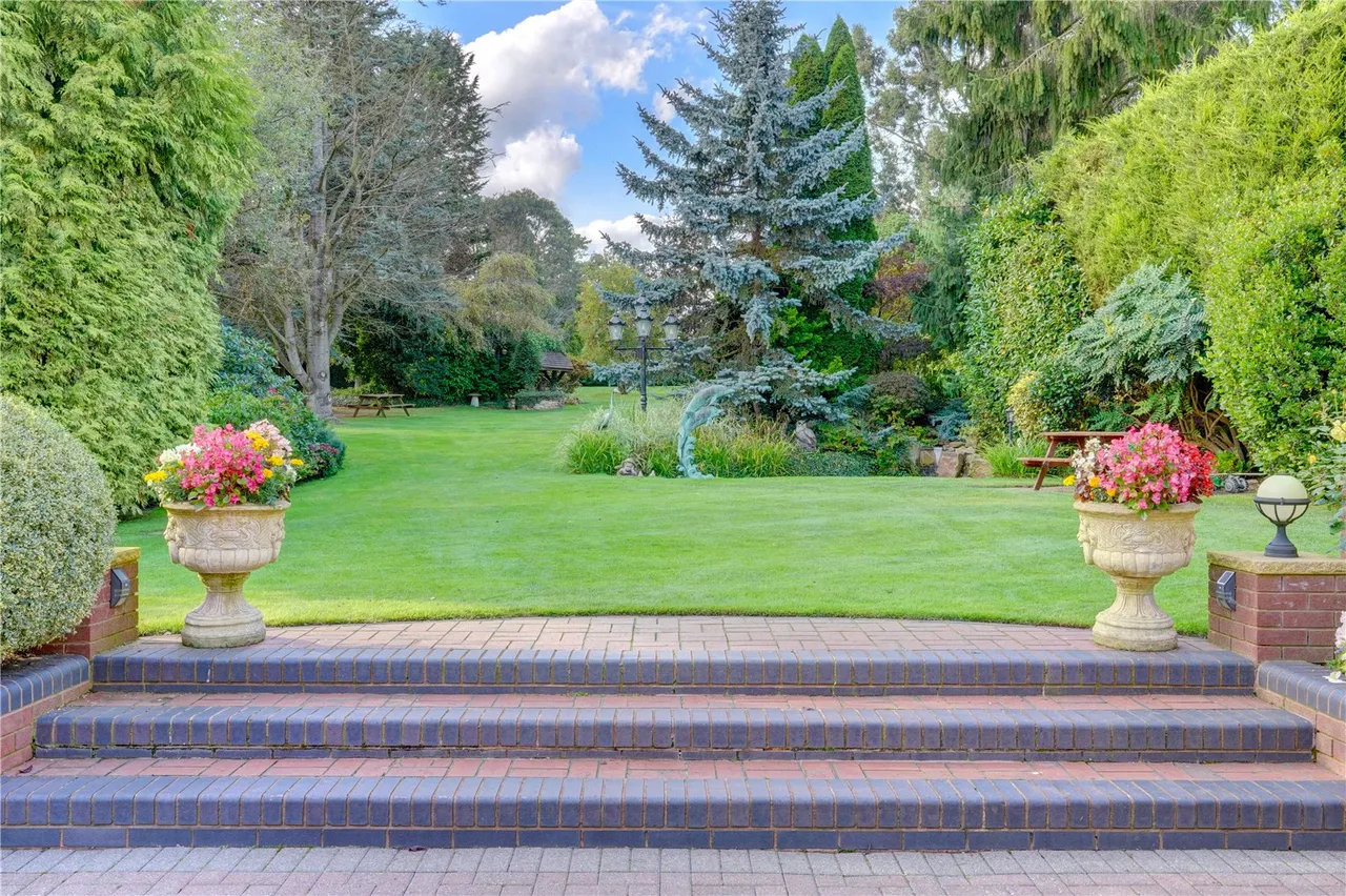 Wyndham House, Yew Tree Lane, Fairfield, Bromsgrove, Worcestershire, B61 9LT, photo 22