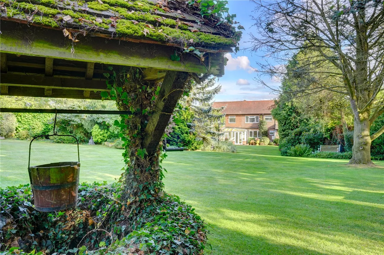 Wyndham House, Yew Tree Lane, Fairfield, Bromsgrove, Worcestershire, B61 9LT, photo 32