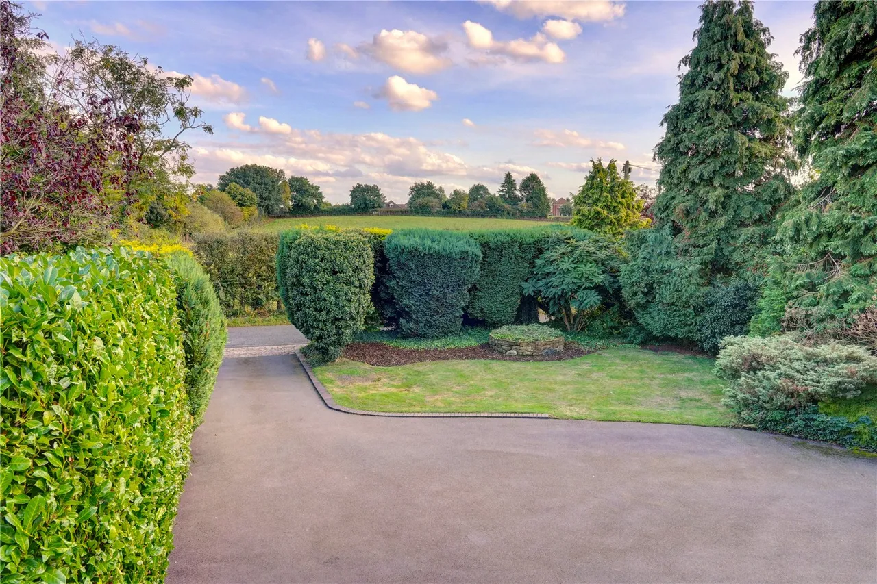 Wyndham House, Yew Tree Lane, Fairfield, Bromsgrove, Worcestershire, B61 9LT, photo 34