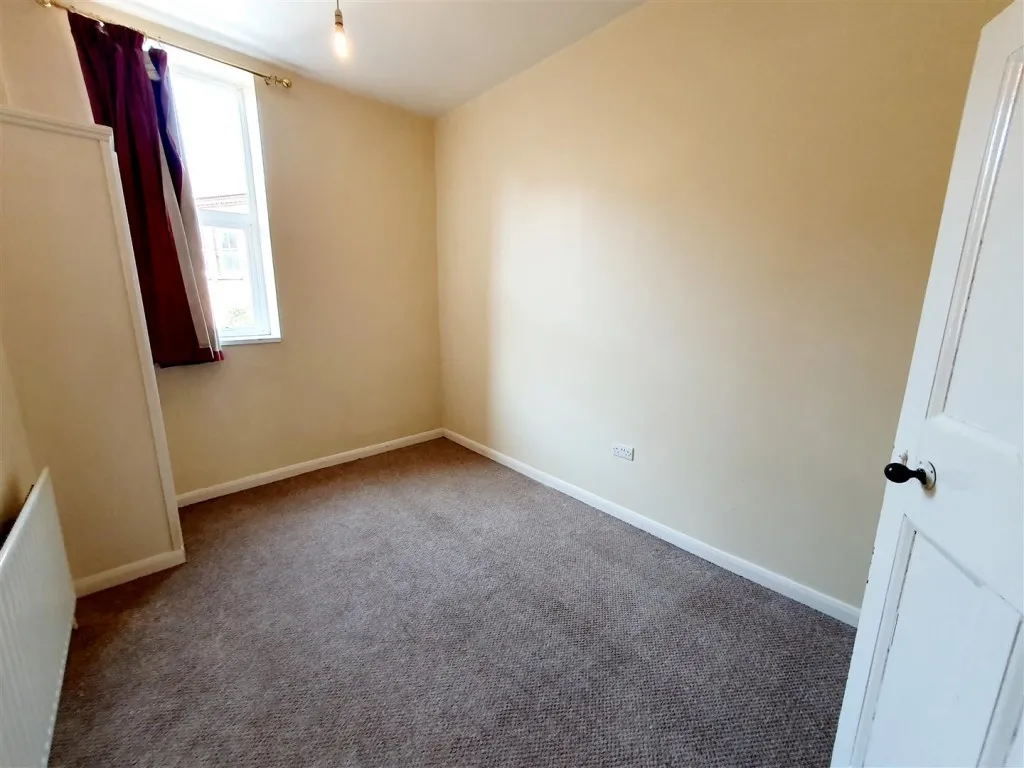 Newland Street, Kettering, photo 4