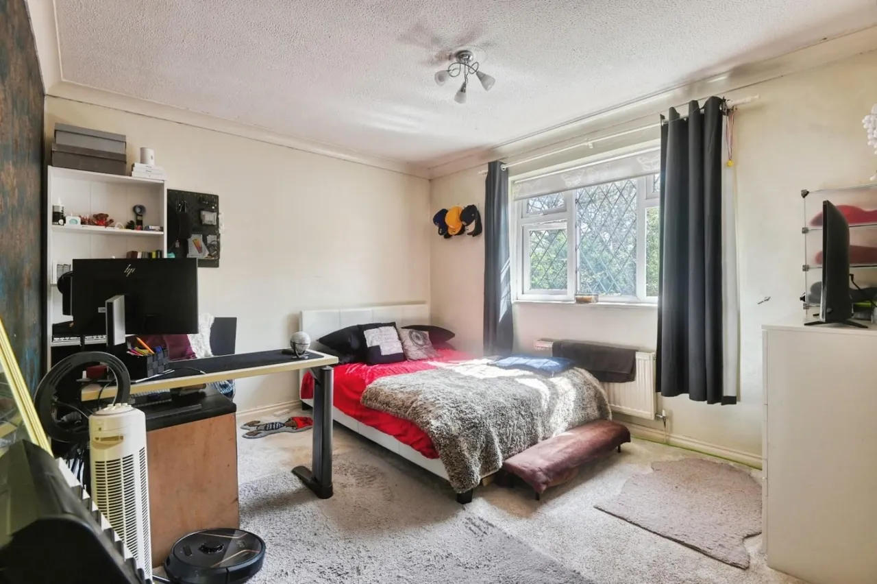 Gleneagles, Tamworth, B77, photo 18