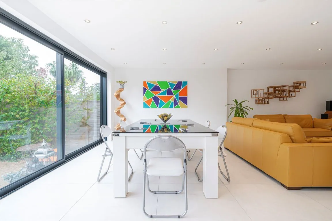 Powder Mill Lane, TW2, photo 4
