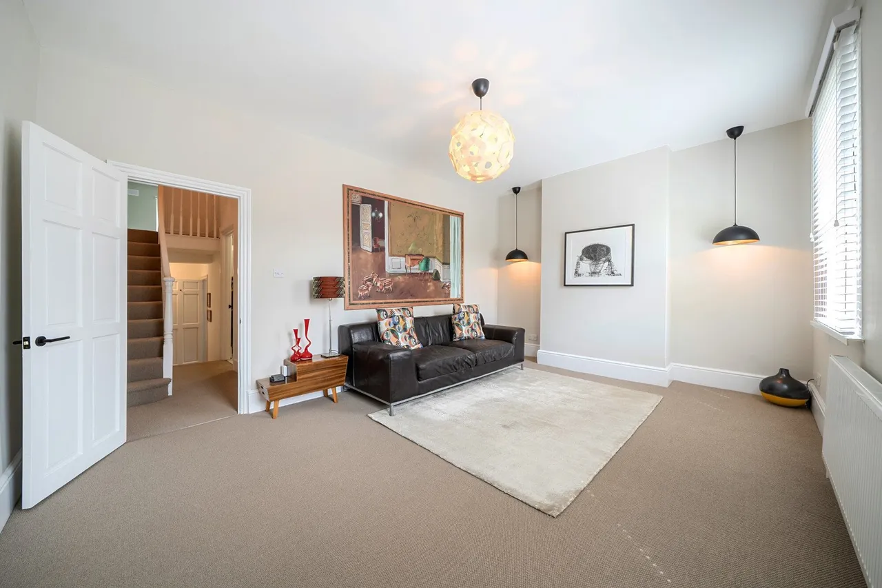 Friern Road, SE22, photo 11