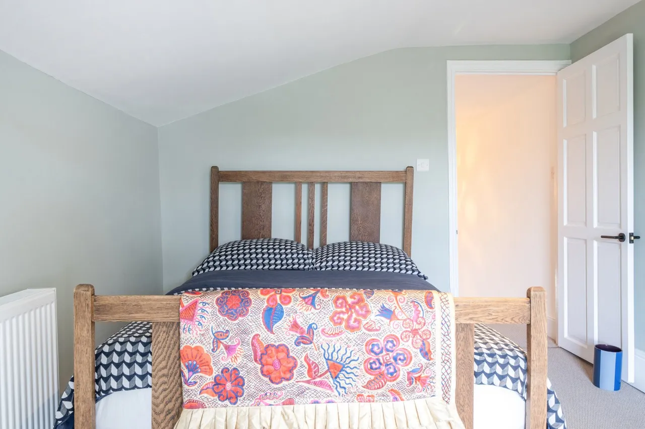 Friern Road, SE22, photo 12