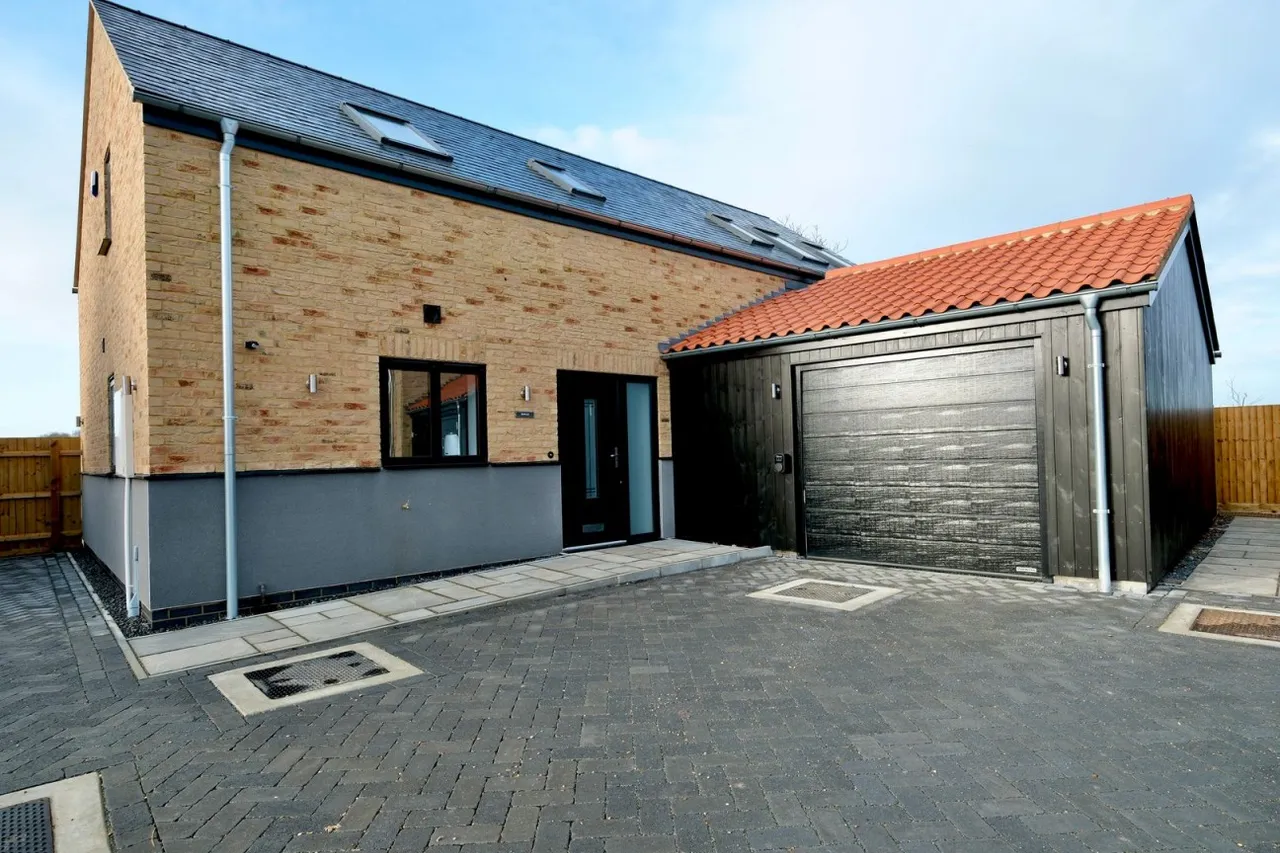 Manor Farm, Wennington, PE28, photo 18