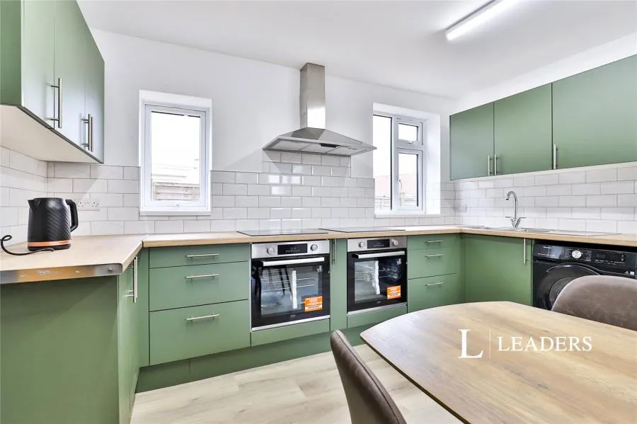 Kimmeridge Avenue, Poole, BH12, photo 4