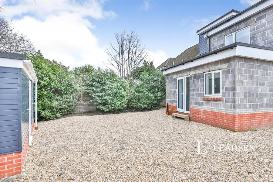 Kimmeridge Avenue, Poole, BH12, photo 24