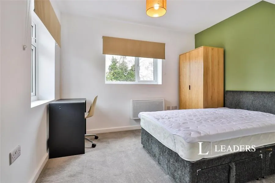 Kimmeridge Avenue, Poole, BH12, photo 5