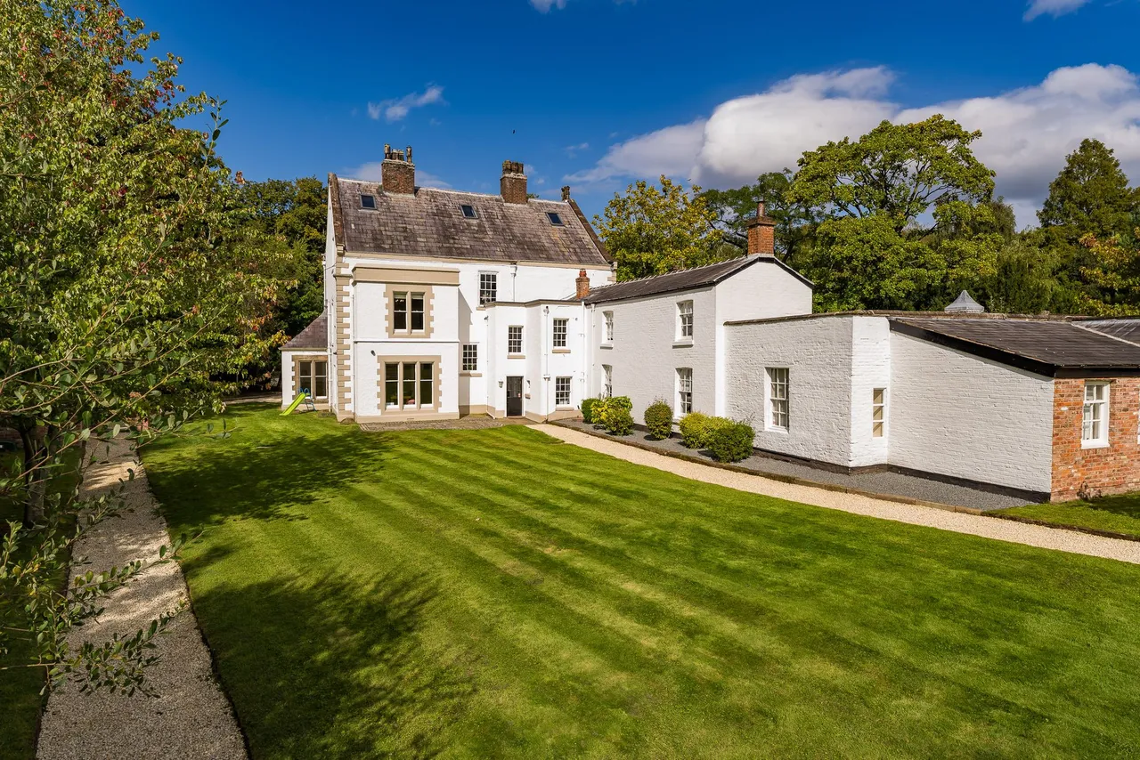 Moore Hall Hobb Lane, Moore, Warrington, Warrington, WA4 5QS, photo 5