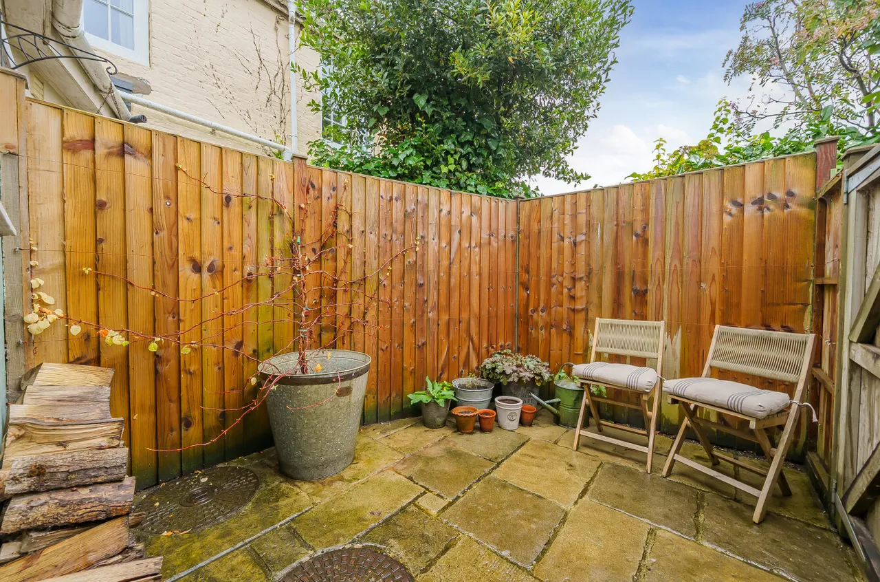 The George Yard, Alresford, SO24, photo 8