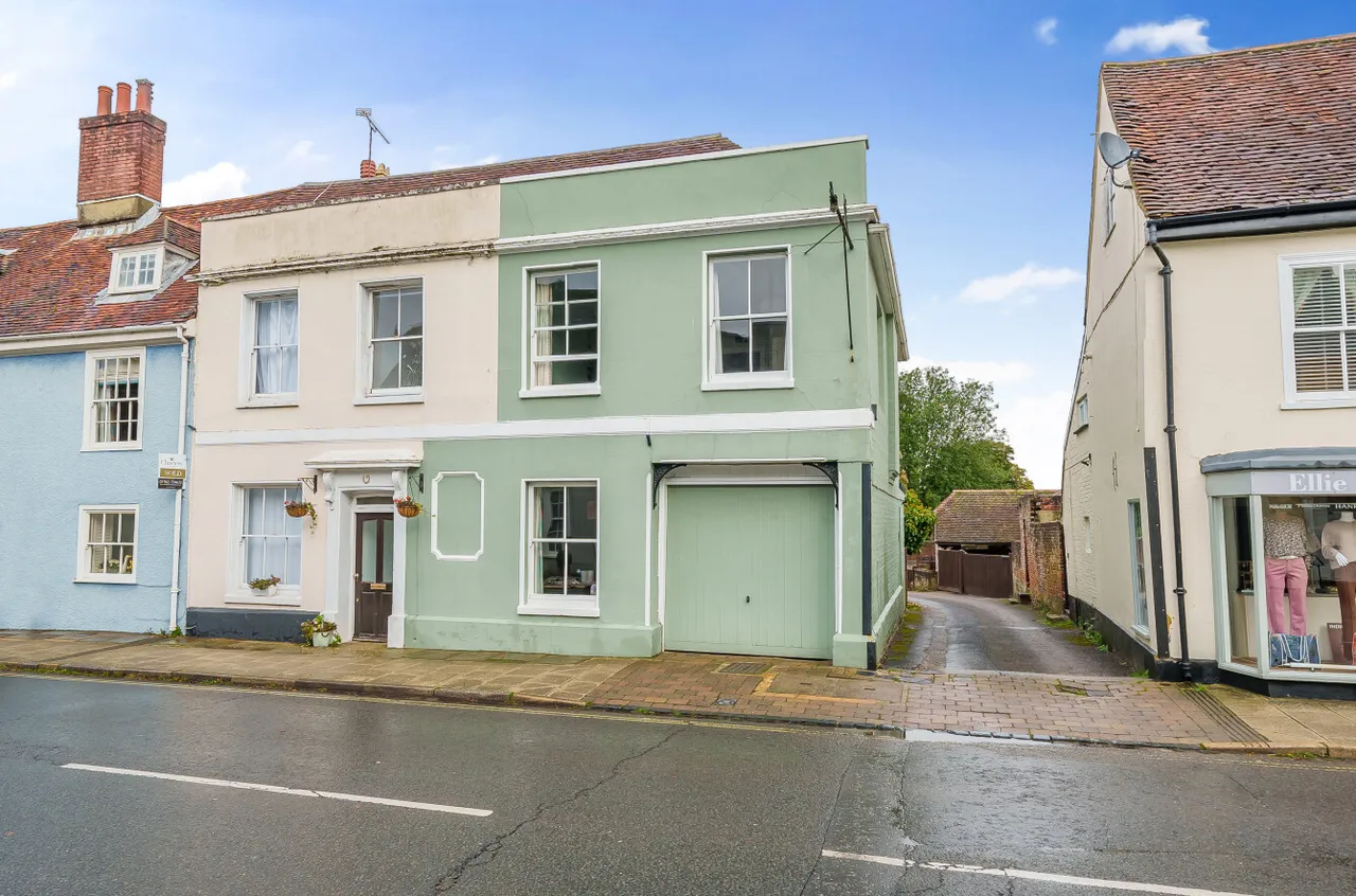 3 bed house for sale, The George Yard, Alresford, SO24