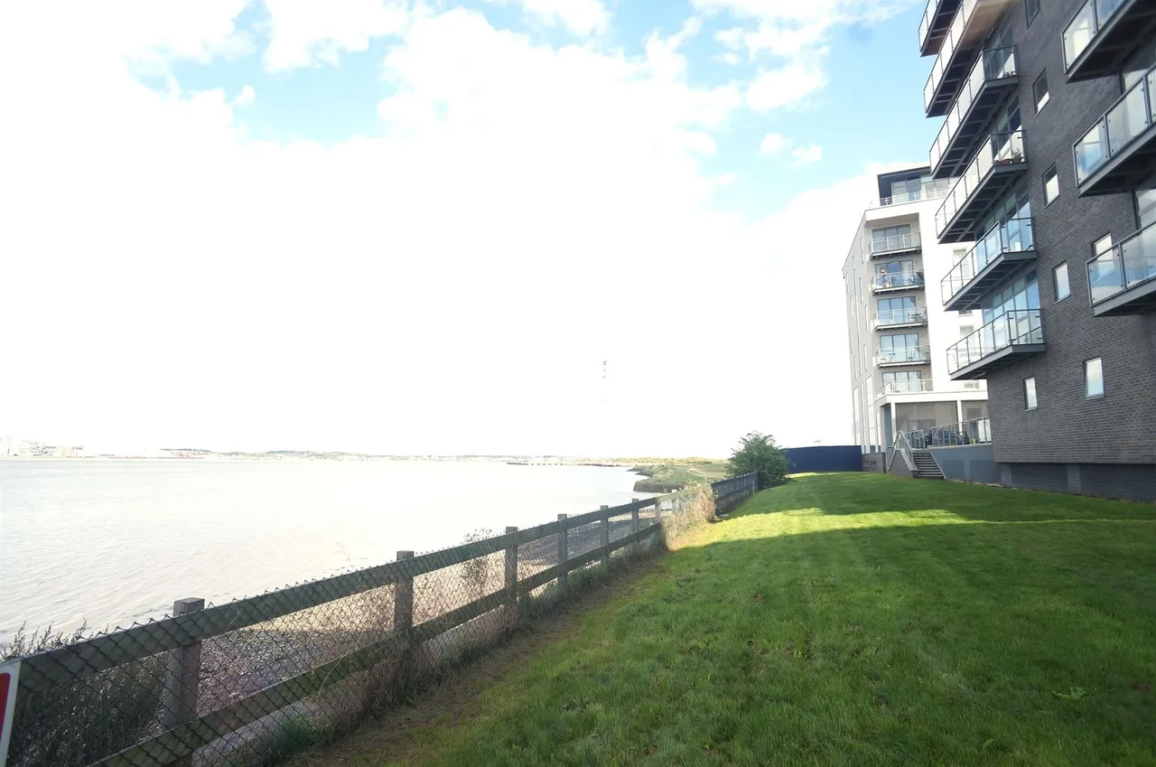 Clovelly Place, Greenhithe, DA9, photo 7