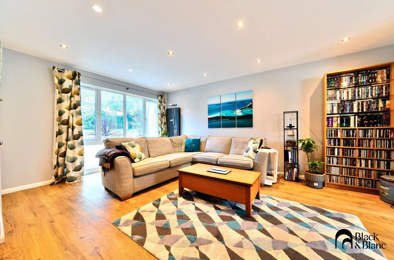 3 bed house for sale — Turnpike Link, Croydon, CR0