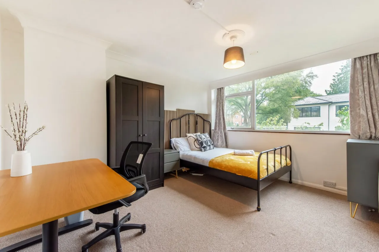 Sparkford Close, Winchester, photo 9