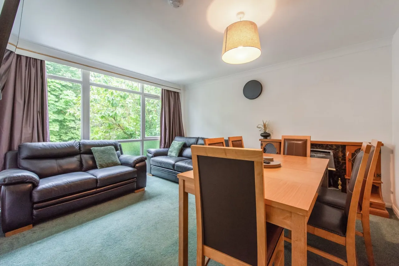 Sparkford Close, Winchester, photo 2