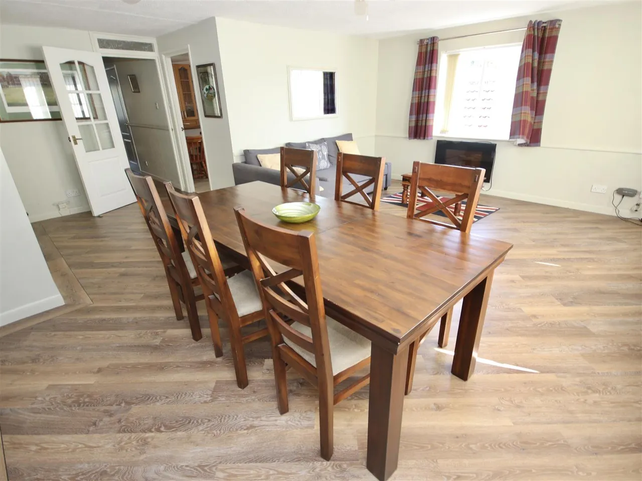 Lodge Road, Chippenham, photo 7