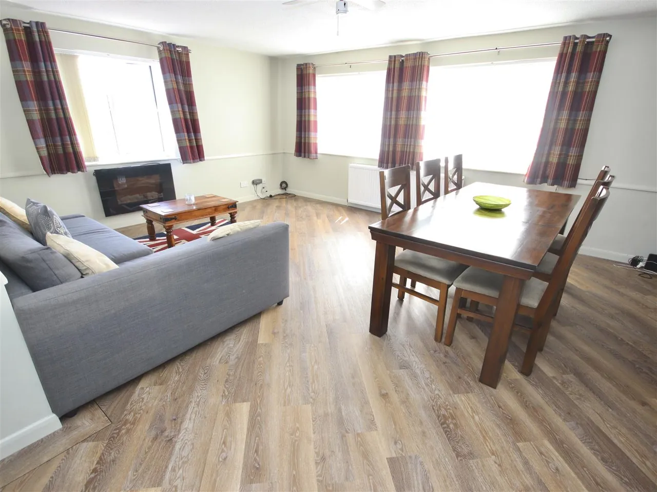 Lodge Road, Chippenham, photo 4