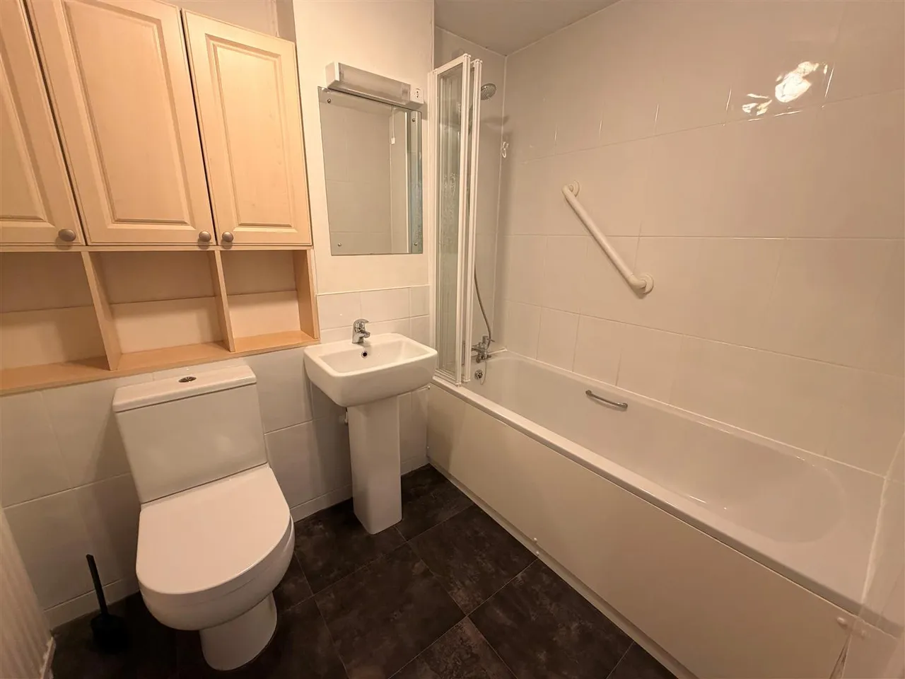 Lodge Road, Chippenham, photo 13