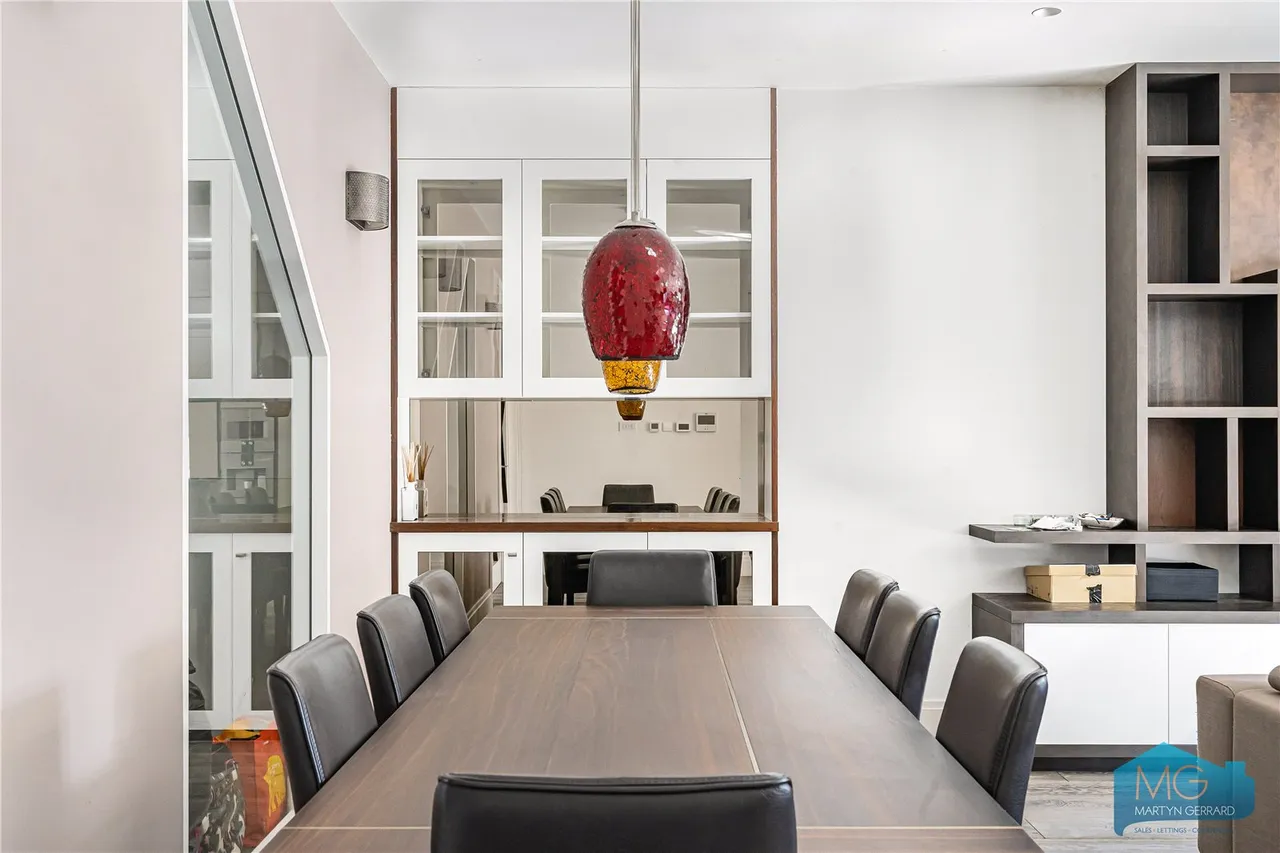 Elliot Road, London, NW4, photo 11