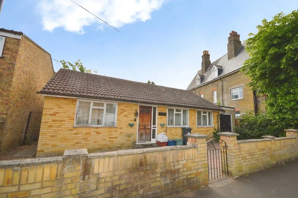 Layton Road, Hounslow, Middlesex, TW3, photo 12