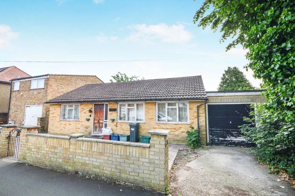 2 bed house for sale — Layton Road, Hounslow, Middlesex, TW3
