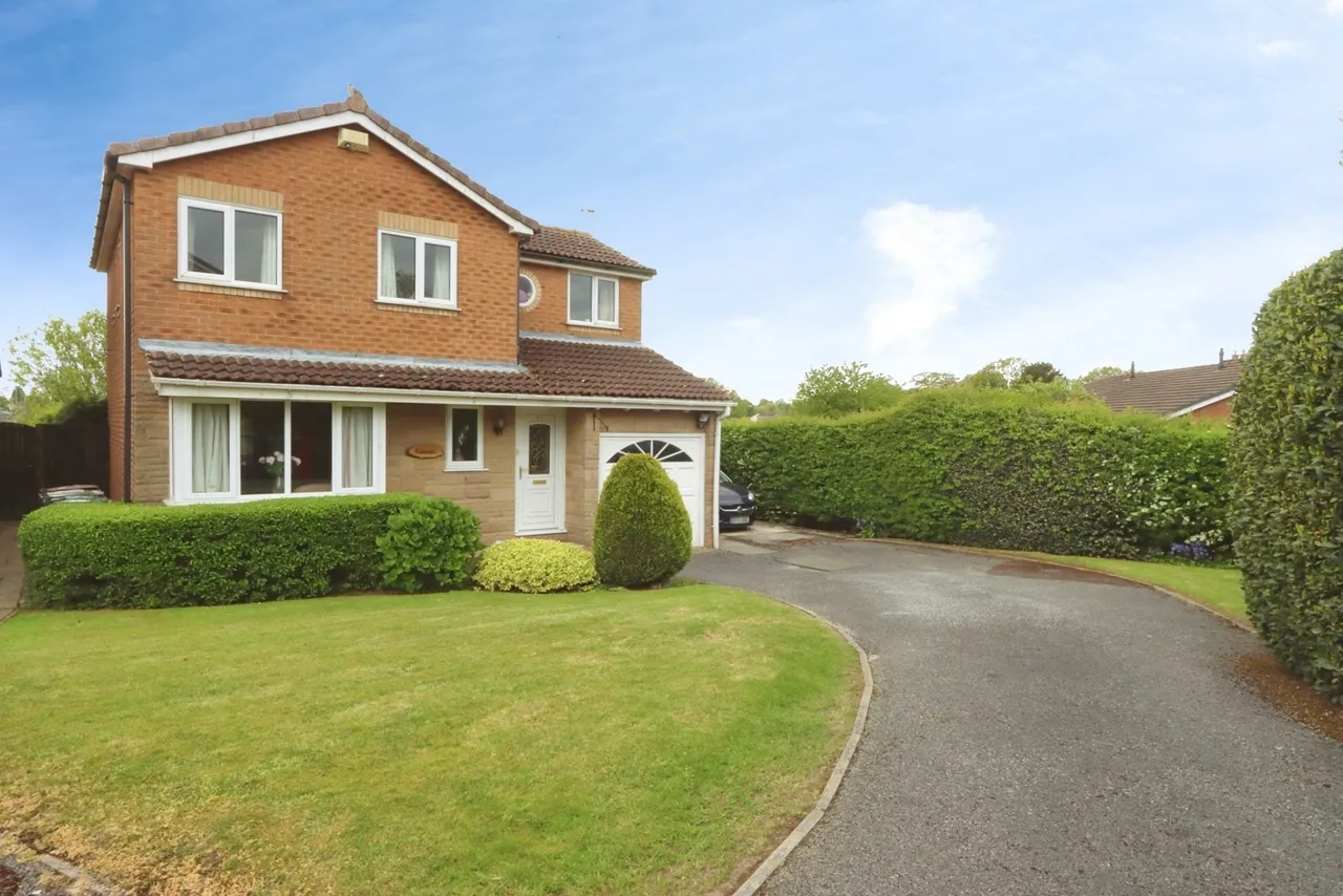 4 bed house for sale — Cruck Close, Dronfield Woodhouse, Dronfield, Derbyshire, S18
