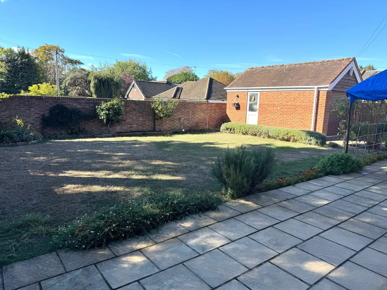 Pinecot Pinewood Drive, Middlesex Staines-upon-Thames, TW18, photo 8