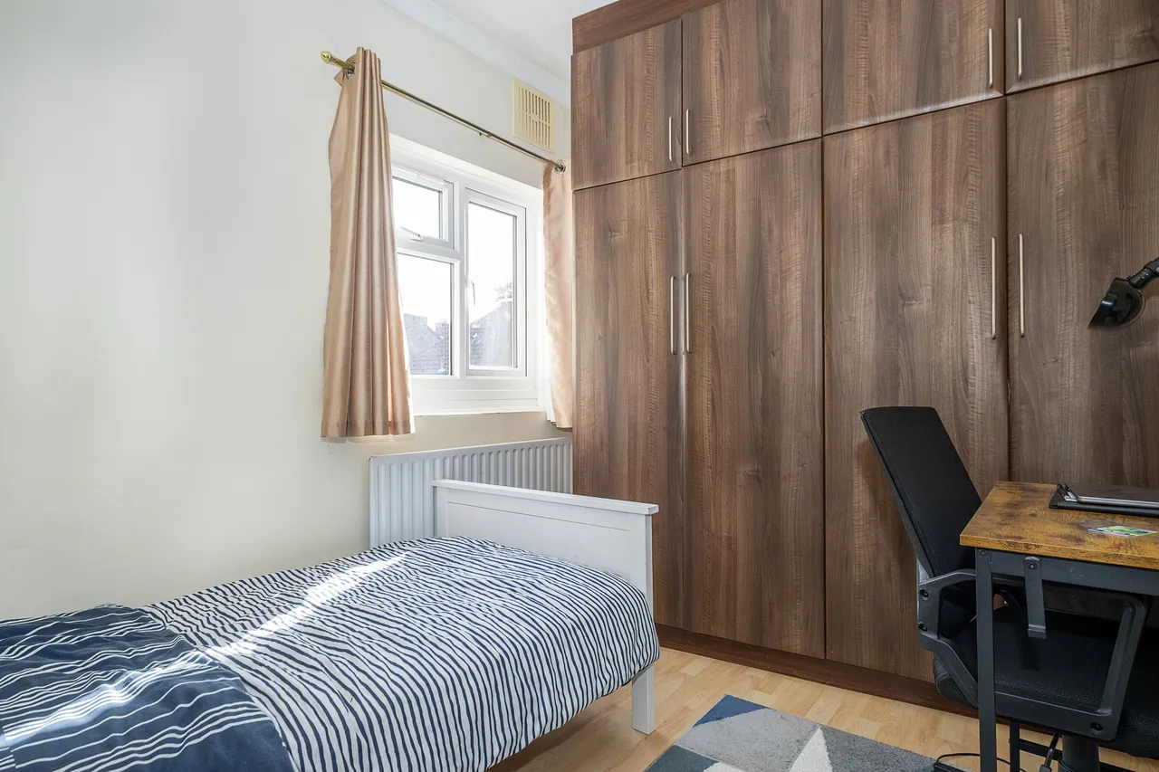 Waldegrave Road, Teddington, TW11, photo 8