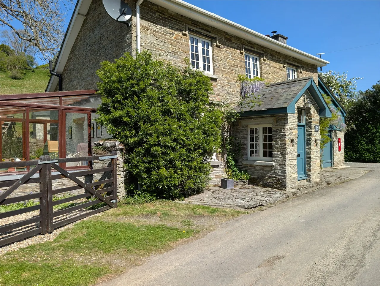 A charming 3 bedroomed detached cottage located in this pretty rural hamlet enjoying a landscaped garden with vegetable, photo 21