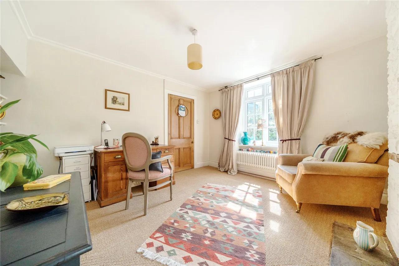 A charming 3 bedroomed detached cottage located in this pretty rural hamlet enjoying a landscaped garden with vegetable, photo 6