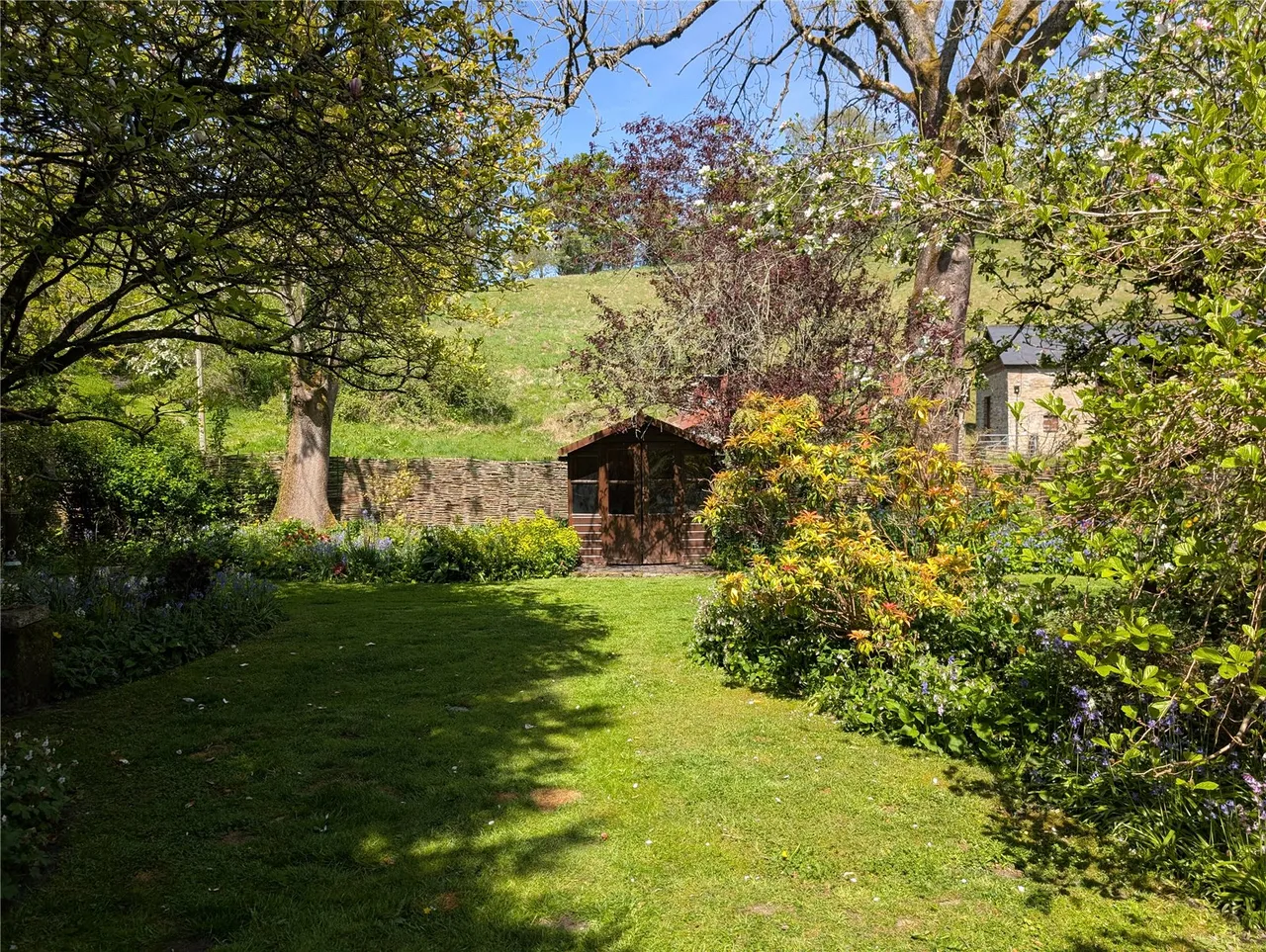 A charming 3 bedroomed detached cottage located in this pretty rural hamlet enjoying a landscaped garden with vegetable, photo 28