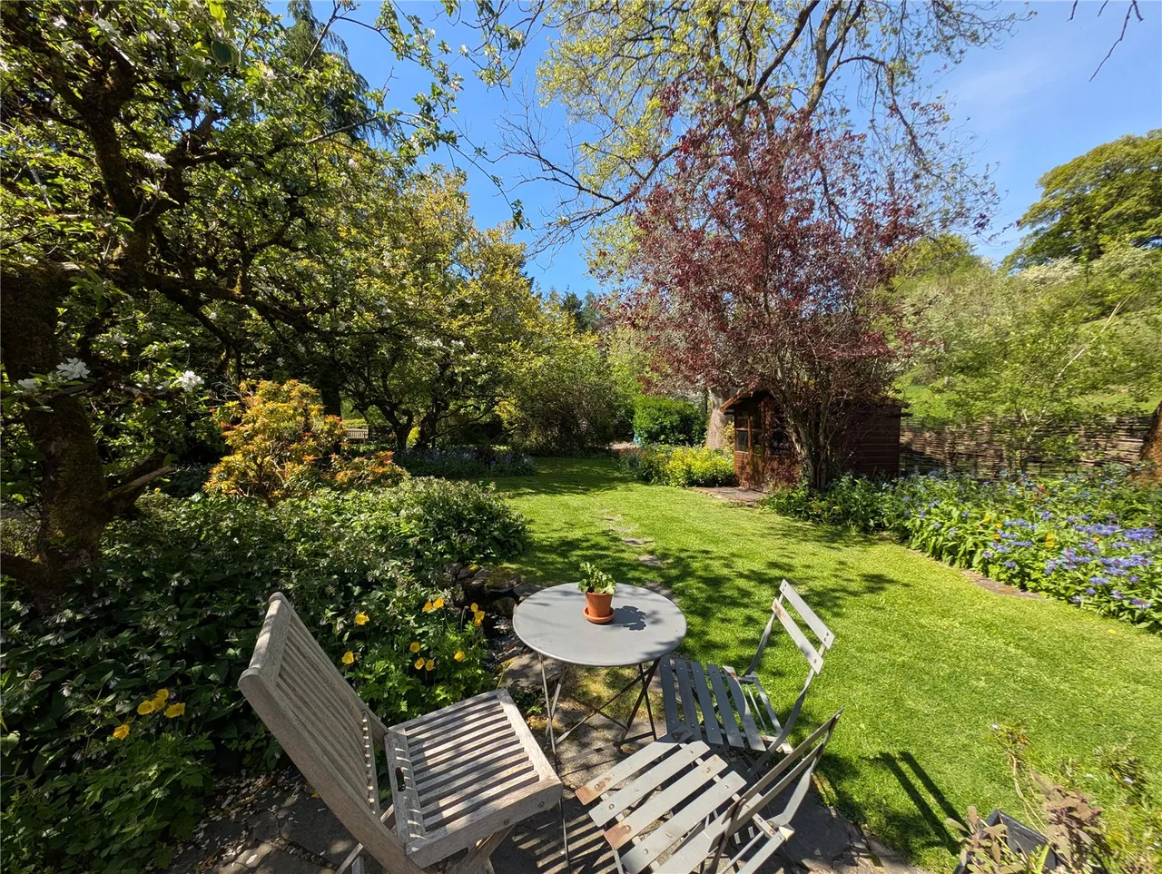 A charming 3 bedroomed detached cottage located in this pretty rural hamlet enjoying a landscaped garden with vegetable, photo 22