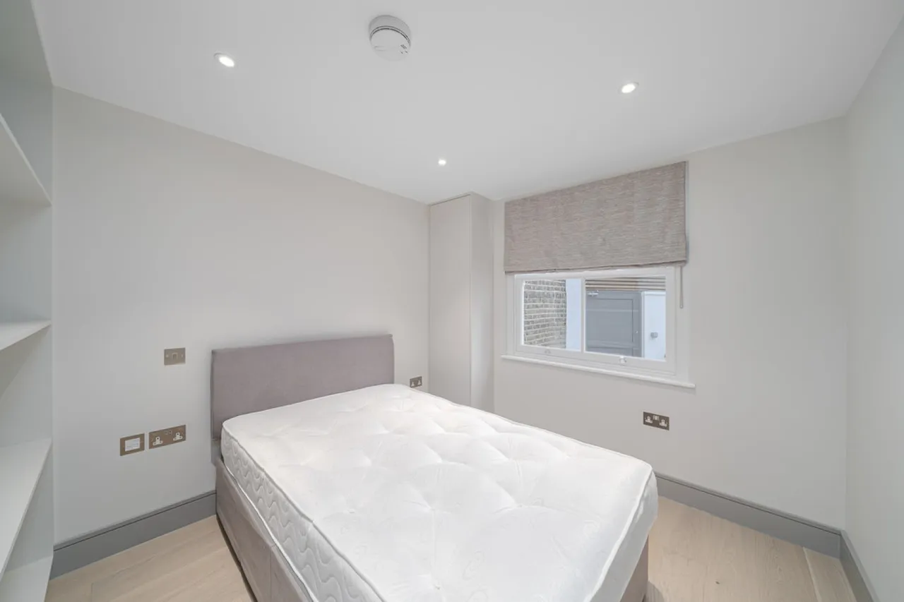 Lots Road, Chelsea, photo 12
