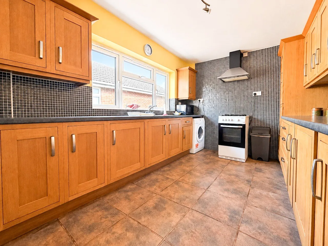 Havage Close, Highbridge, TA9, photo 5