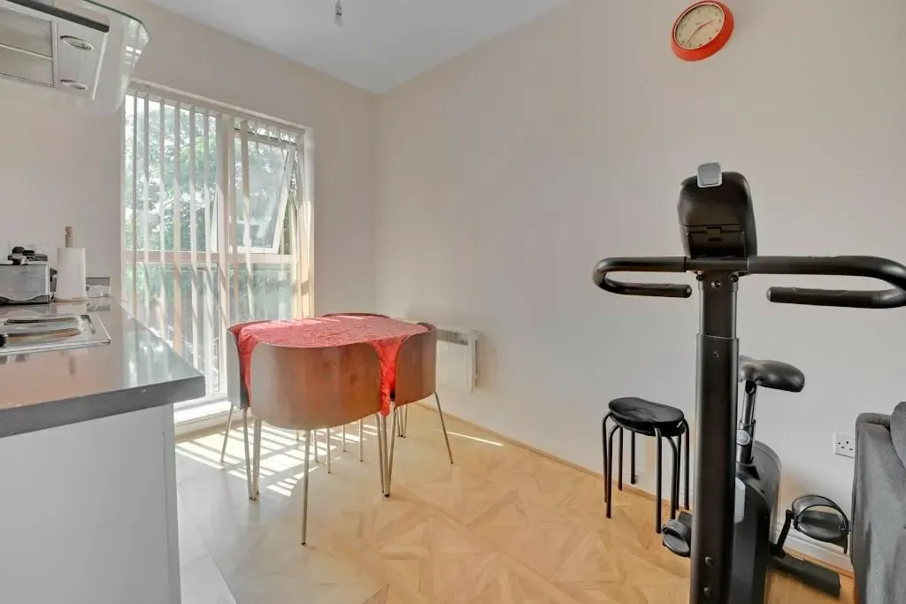 Lowell Street, London, E14, photo 4
