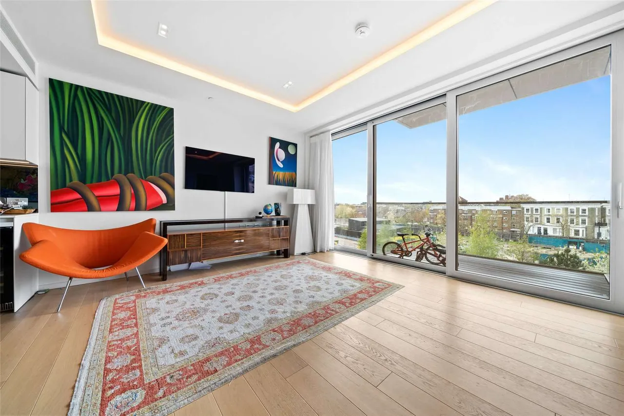 3 bed flat for sale — Lillie Square, London, SW6 1GB