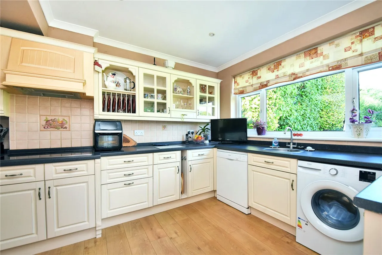 Upper Pines, Banstead, Surrey, SM7, photo 6