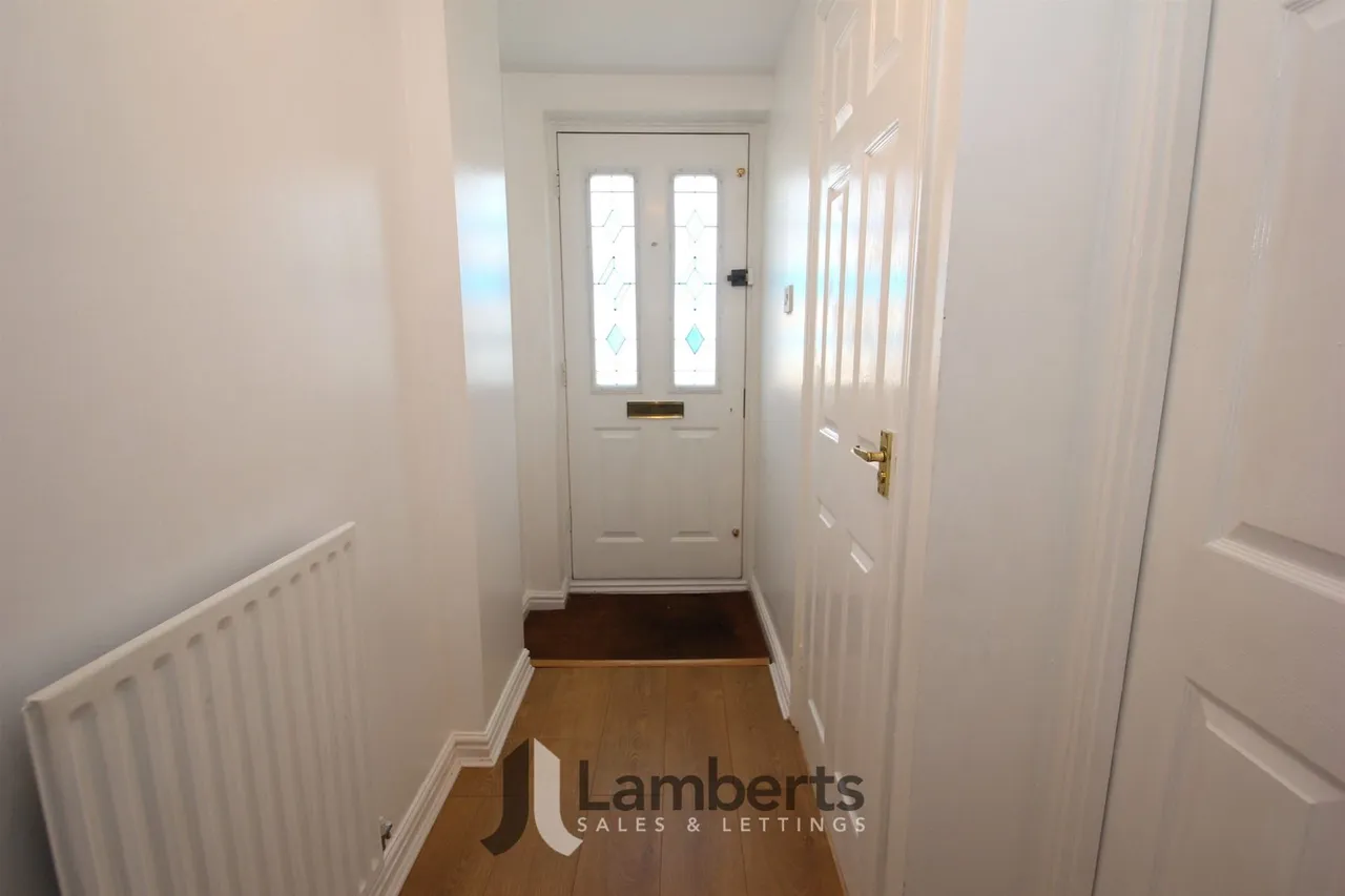 2 Old Vicarage Gardens, Studley, photo 6