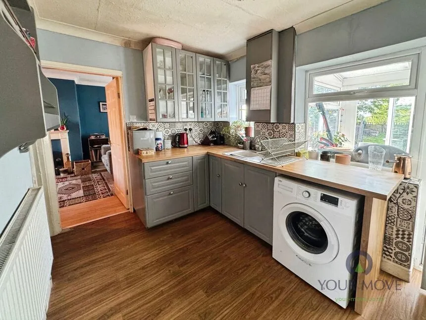 Thoresby Crescent, Stanton Hill, NG17, photo 4