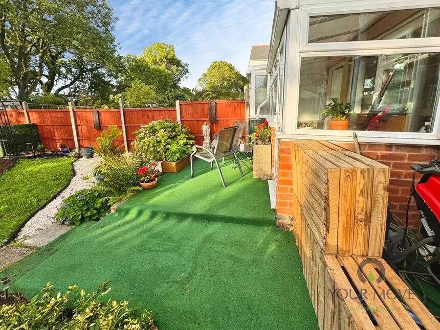 Thoresby Crescent, Stanton Hill, NG17, photo 11