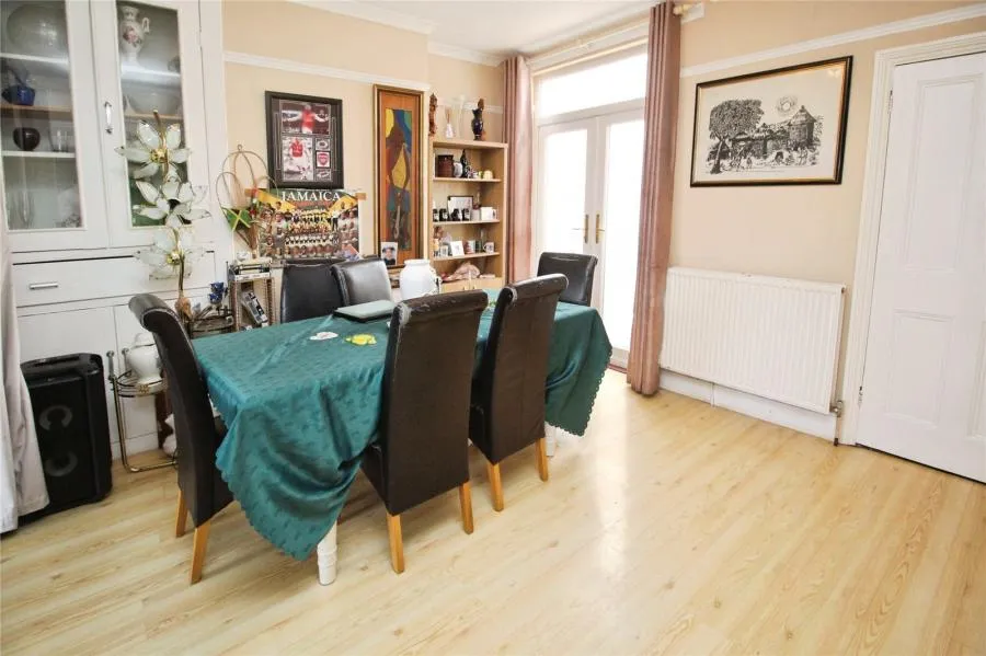 Windsor Street, Bletchley, MK2, photo 5