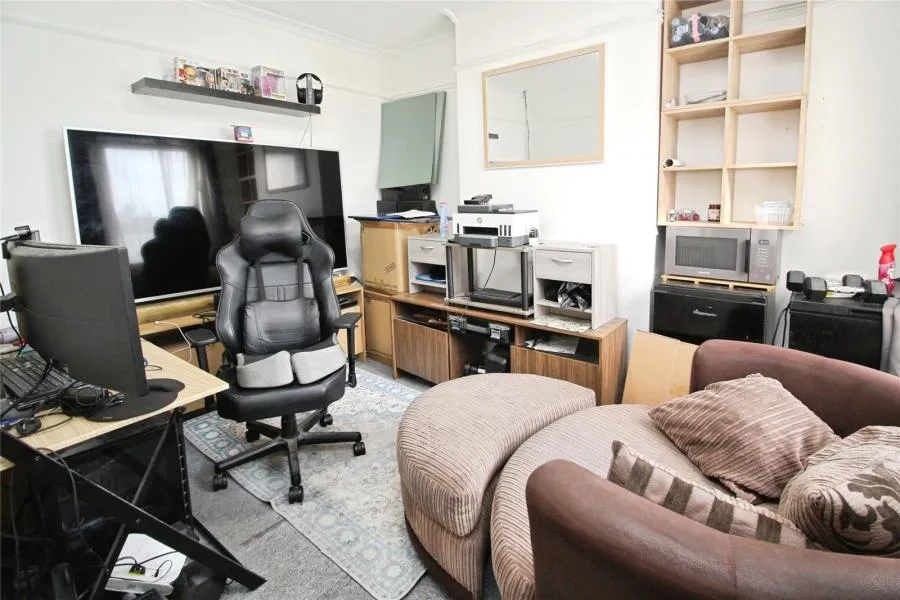 Windsor Street, Bletchley, MK2, photo 12