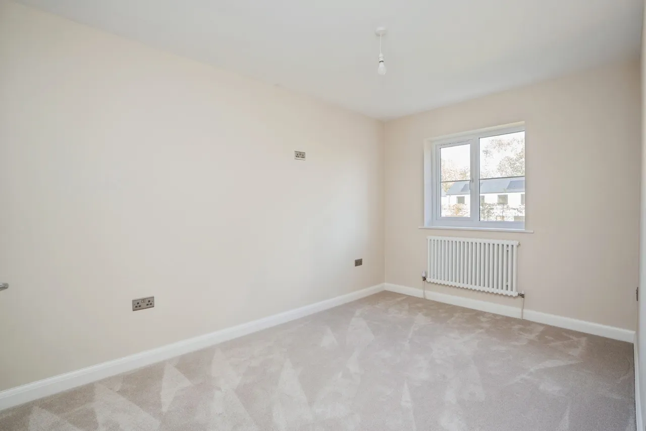Orchard Close, Bosham, PO18, photo 9