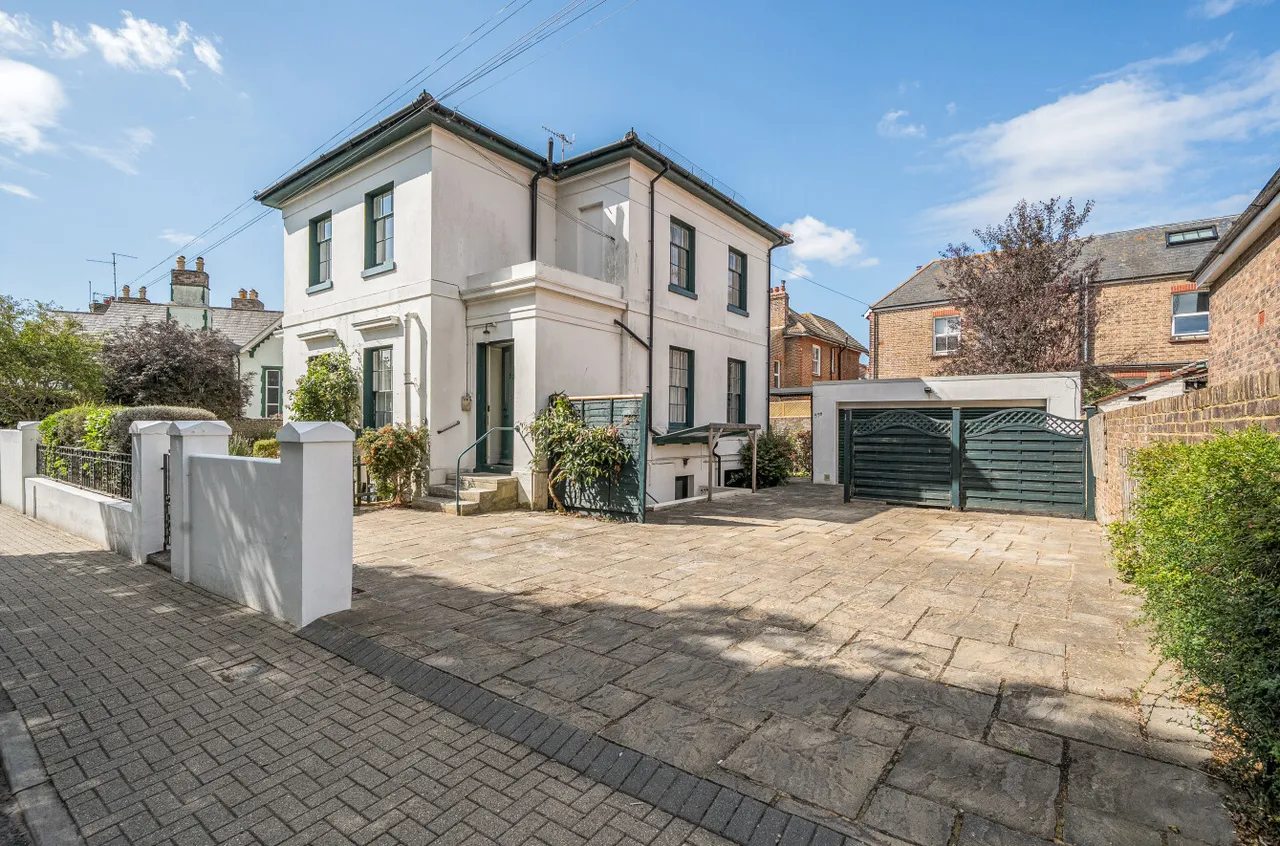 Grafton Road, Worthing, BN11, photo 9