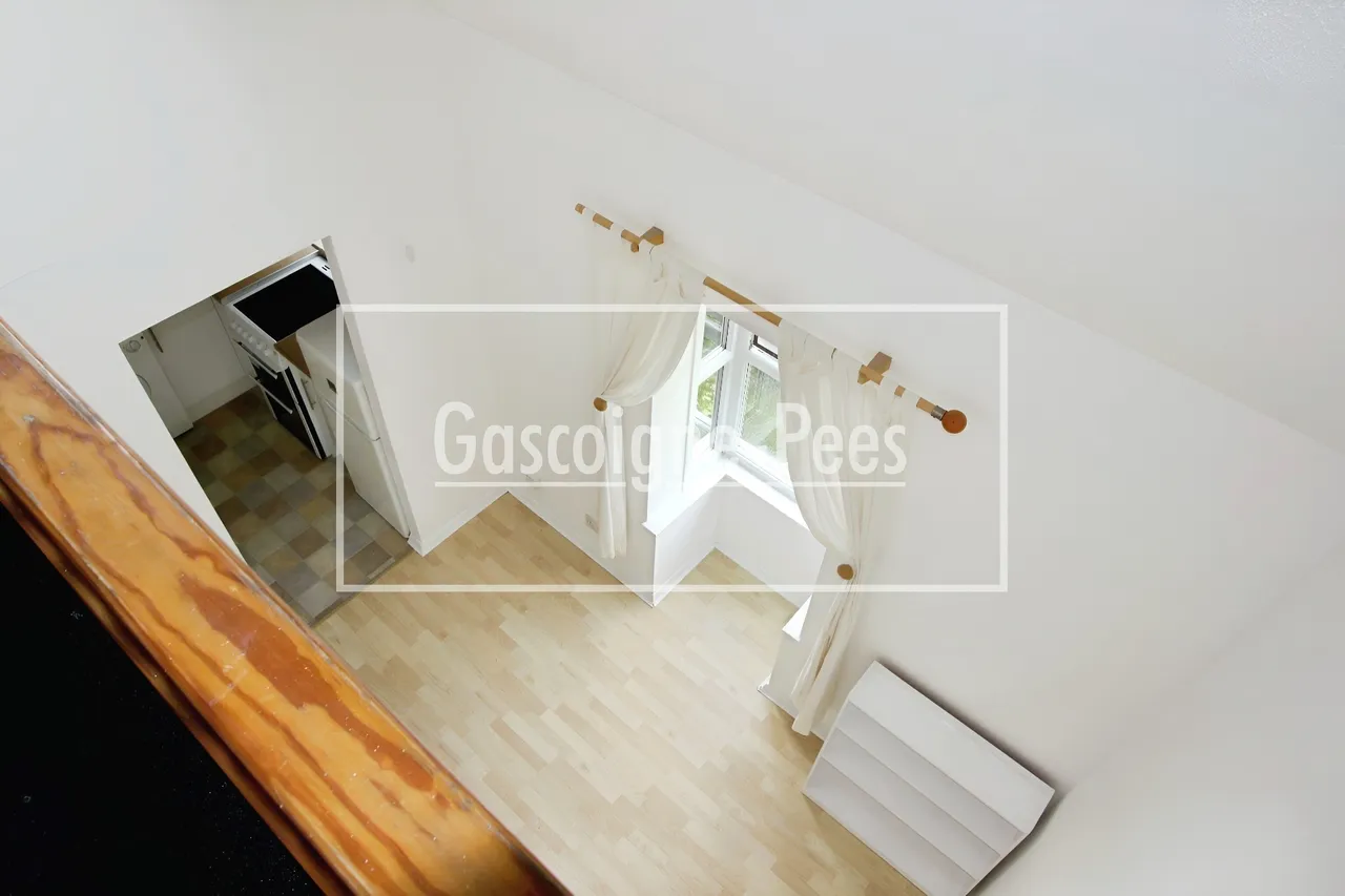 Colburn Crescent, Guildford, GU4, photo 4