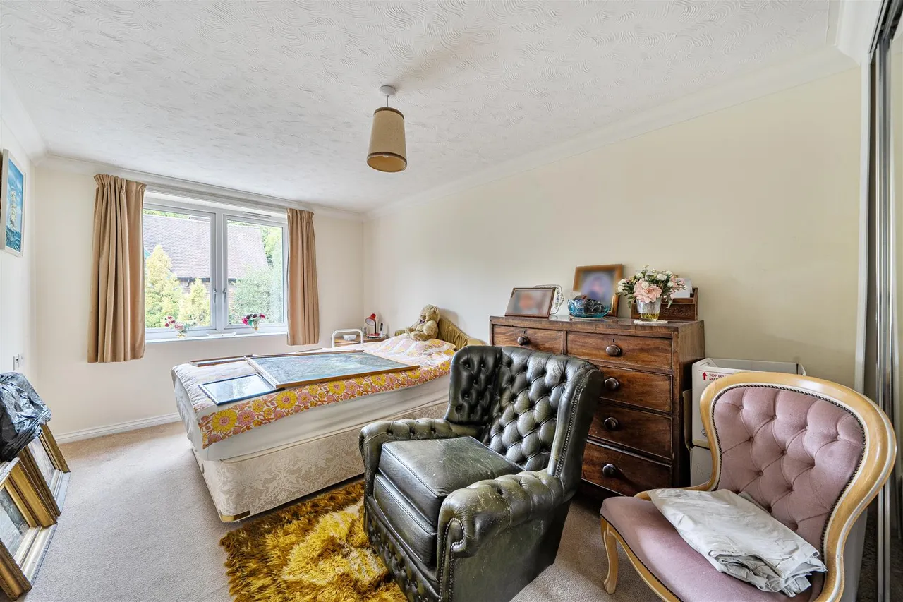 Stafford Road, Caterham, CR3, photo 8
