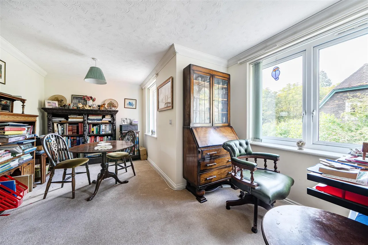 Stafford Road, Caterham, CR3, photo 6