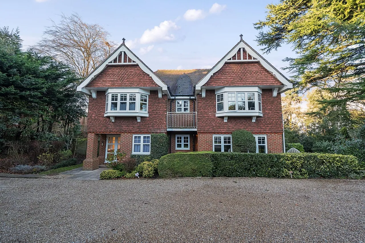 2 bed flat to rent, Harrow Lane, Maidenhead, SL6