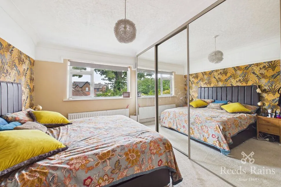 South Grove, Sale, M33, photo 7