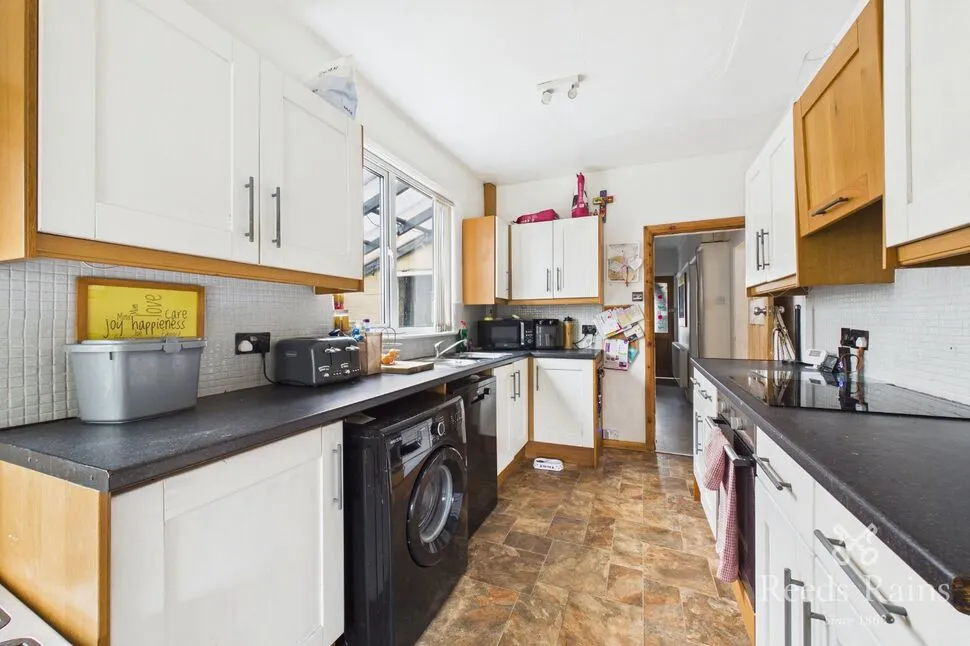 South Grove, Sale, M33, photo 11